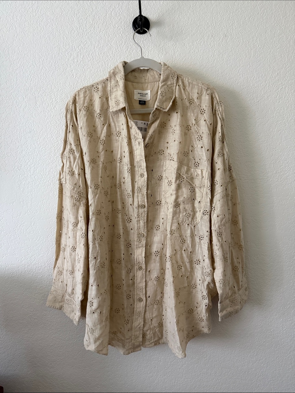 American Eagle Outfitters Beige Eyelet Button